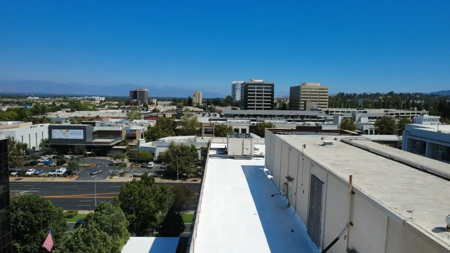 Woodland Hills, photo 11